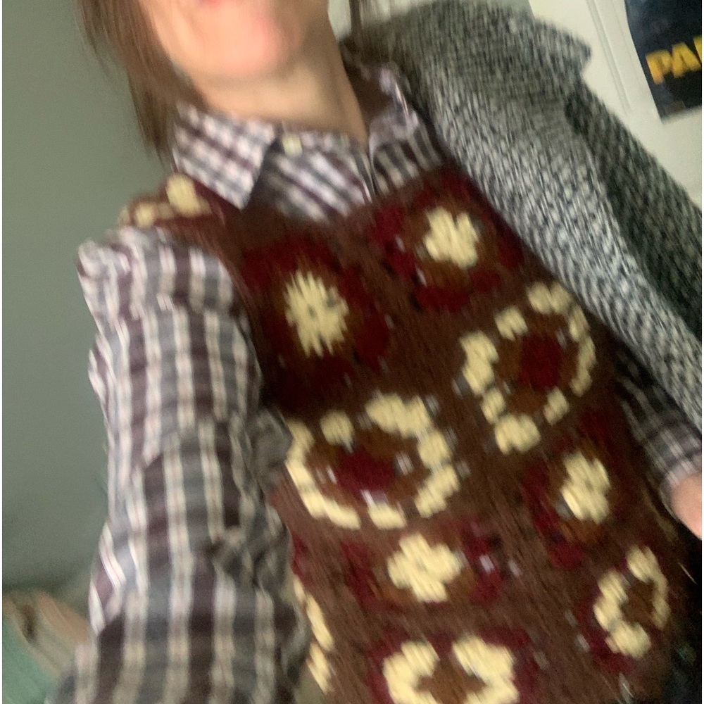 Granny Square Vest Handmade Wool - Picture 3 of 3